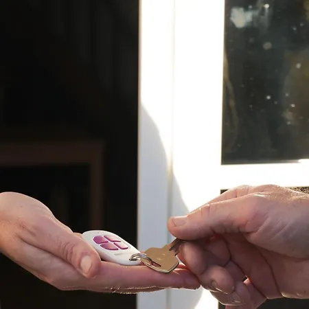 Joli Appt La Perouse, 2 Chbres, Centre Ville, Jardin