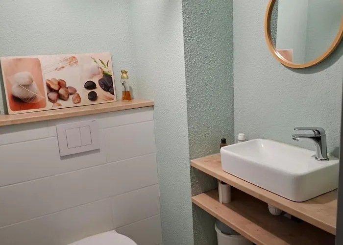 Joli Appt La Perouse, 2 Chbres, Centre Ville, Jardin *