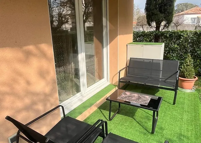 Joli Appt La Perouse, 2 Chbres, Centre Ville, Jardin Διαμέρισμα *