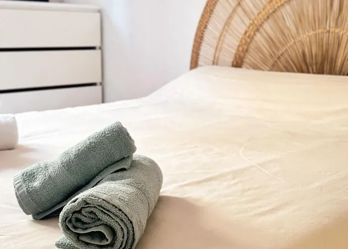 Joli Appt La Perouse, 2 Chbres, Centre Ville, Jardin