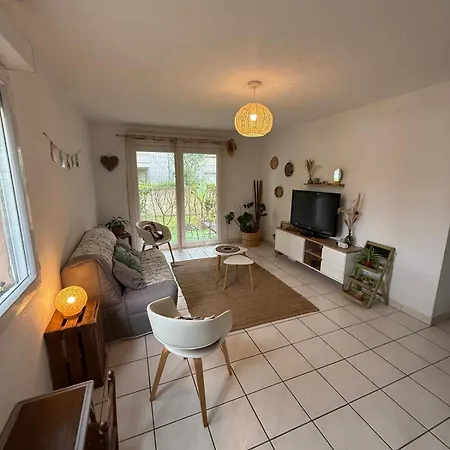 Joli Appt La Perouse, 2 Chbres, Centre Ville, Jardin